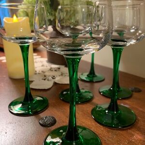 Vintage Luminarc wine glasses